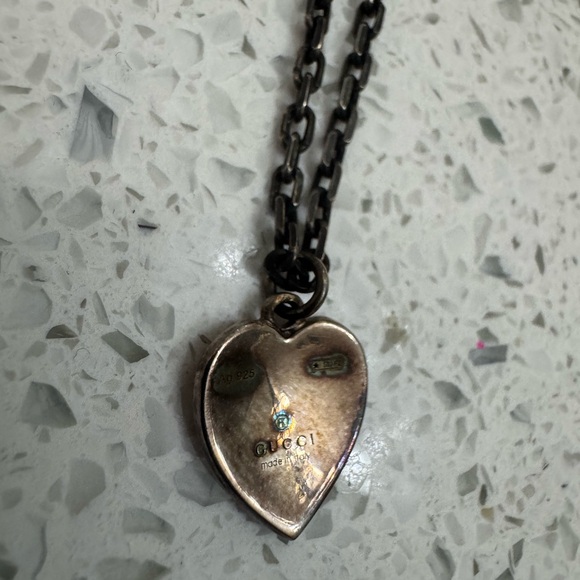 Necklace with Interlocking G enamel heart monogram chain silver red shiny - Picture 8 of 10